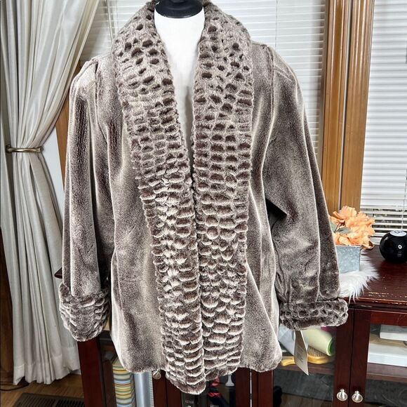 Tissavel of France Faux Fur Jacket Size XL - Picture 1 of 8